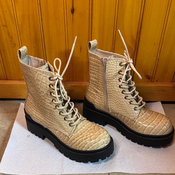 Urban Outfitters Shoes - Urban Outfitters Tan Croc-Pattern Lace-Up Boots